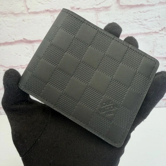 Louis Vuitton Black Infini Damier Graphite Bi-Fold Multiple Wallet - Picture 2 of 9
